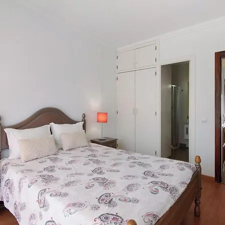 Espacoso T2, Em Olhos Agua * Albufeira