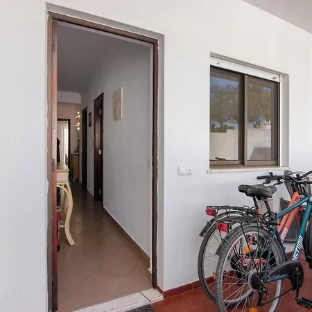 Espaçoso T2, Em Olhos Agua Apartamento