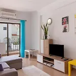 Espacoso T2, Em Olhos Agua Apartamento *